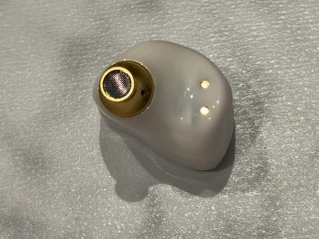 NUARL Inovatör 限定カラー　ホワイト・ポーセレン