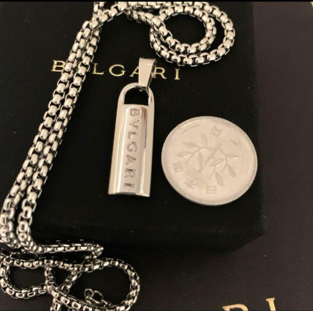 断捨離中』ブルガリチャーム新品／ベネチアンネックレス付き - メルカリ