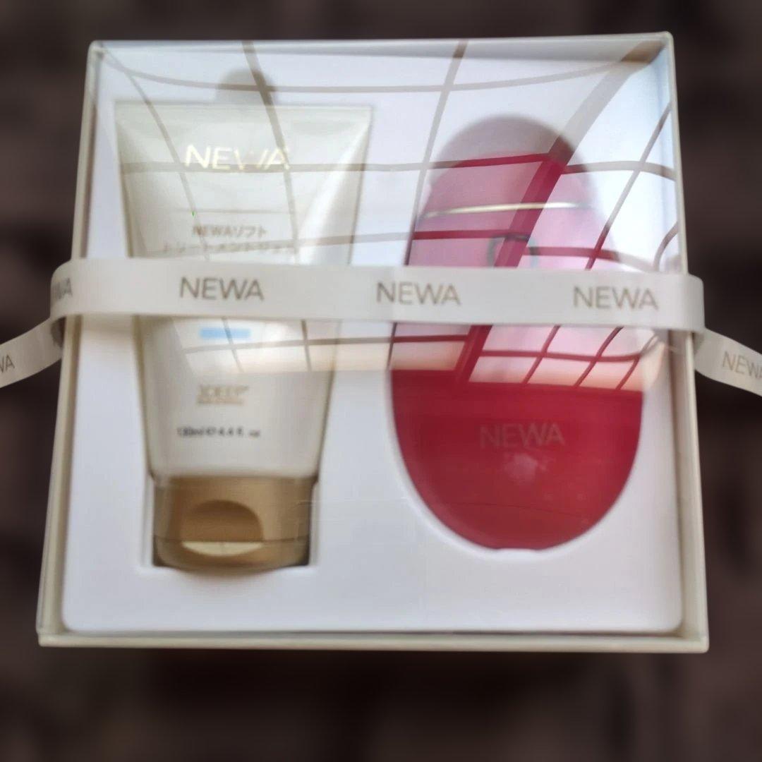 NEWAリフト 美顔器 トリートメントジェル付き