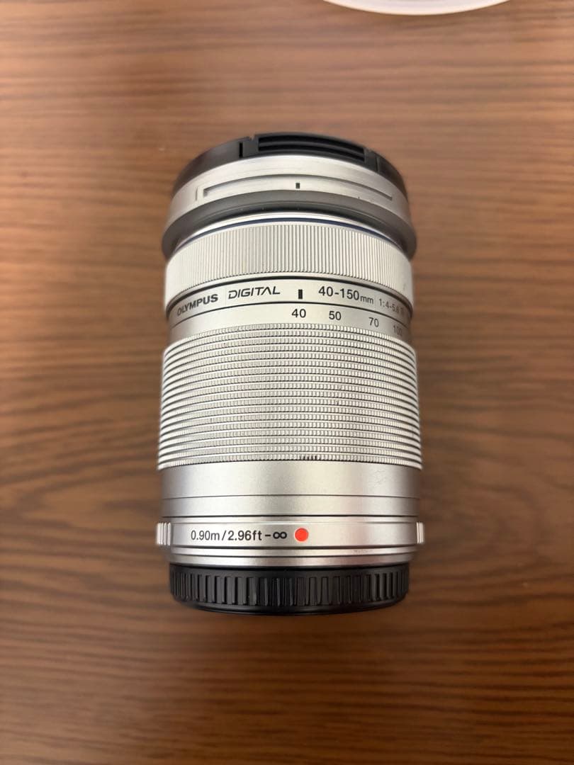 OLYMPUS 40-150mm f/4.0-5.6ズームレンズ