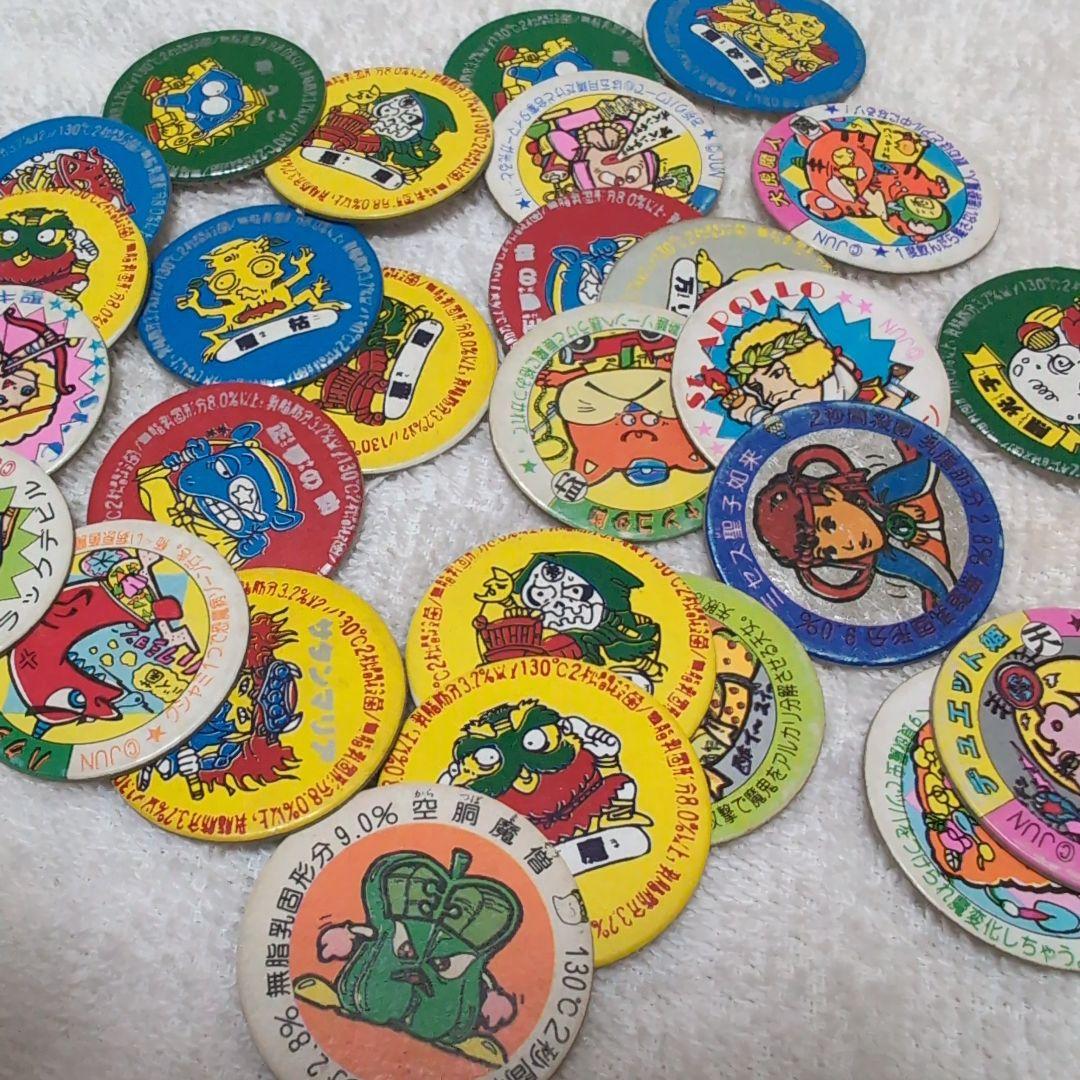 《超貴重》《昭和レトロ》抜取 牛乳のフタ(出品ある？)約300枚