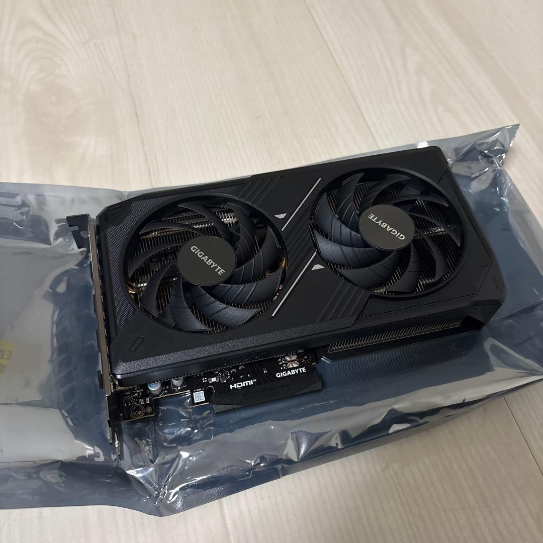 GIGABYTE GEFORCE RTX 5060 本体