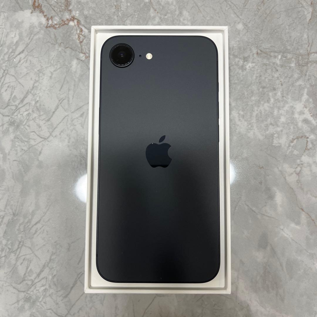 新品未使用　iPhone16e 128GB Black