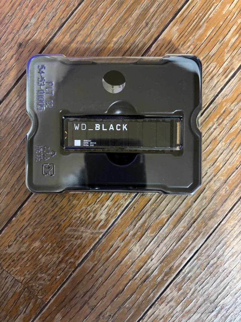 WD_BLACK 1TB NVMe SSD ヒートシンク付