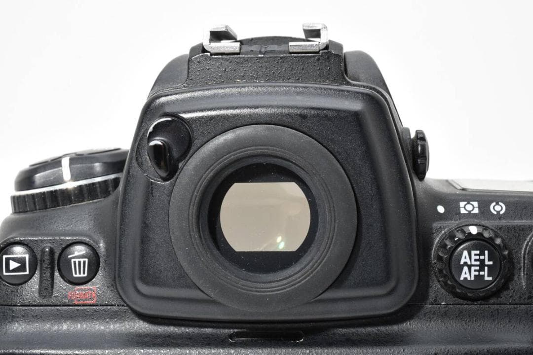 Nikon D700 ボディ バッテリー付属