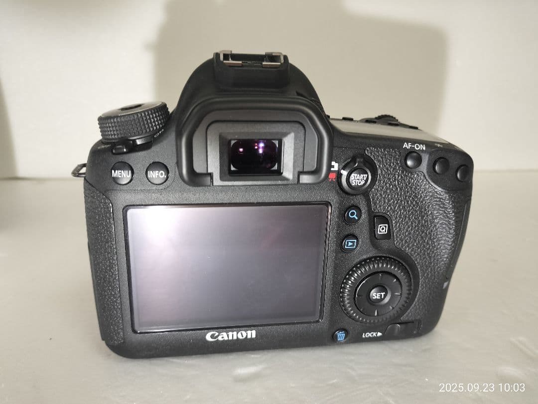 ピ*ん様 ⭕️美品⭕️ canon eos 6D シャッター数✴️4426✴️