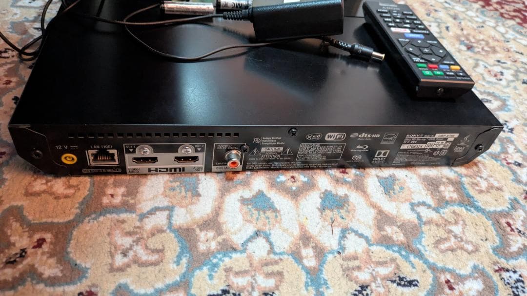 ブルーレイディスクプレーヤー／DVDプレーヤー ~ UBP - X700