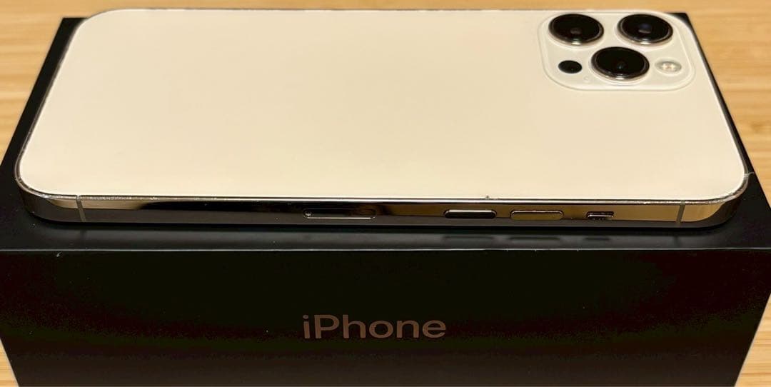 【美品】iPhone 12 PRO MAX 256GB ゴールド　新品バッテリー