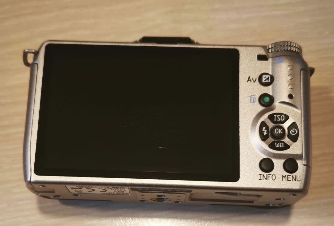 【Wズームキット】PENTAX Q10 シルバー ミラーレス一眼