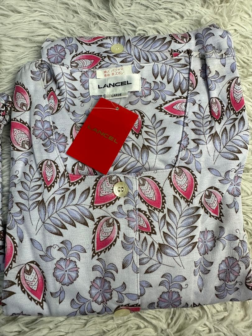 ちえみん様用2点新品 LANCEL 花柄 長袖パジャマ と未使用品 シンクビー 日本製 パジャマ レディース 長袖 前開き 綿100％ 花柄 小花柄