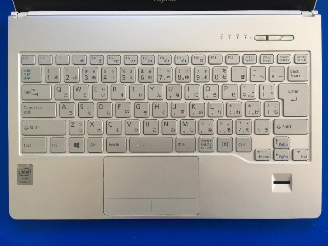 富士通 SH75/M 13.3型高解像度TFT 軽量・コンパクトノート