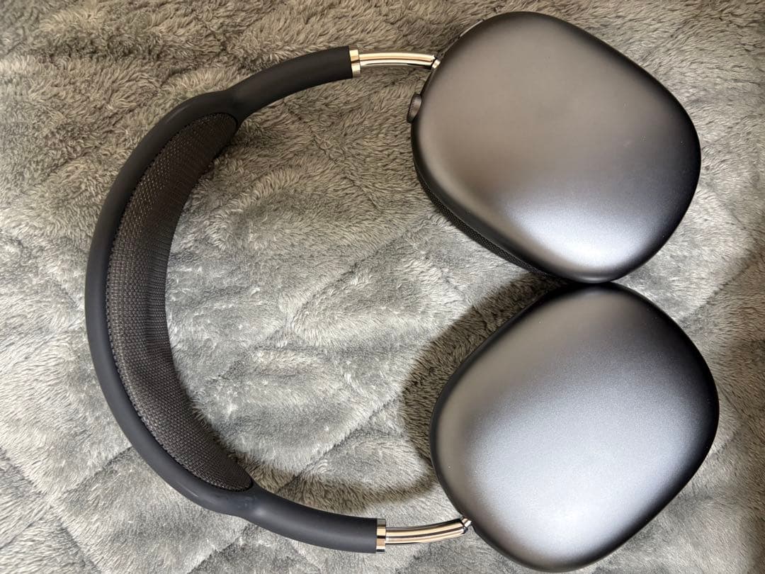 Apple AirPods Maxスペースグレイ