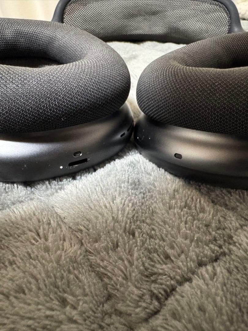 Apple AirPods Maxスペースグレイ