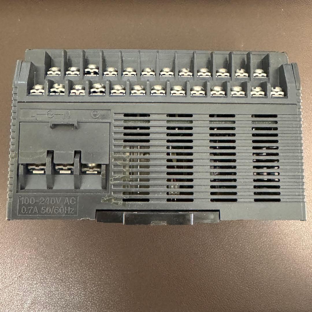 キーエンス KV-40AR 超小型PLC 表示機能内蔵