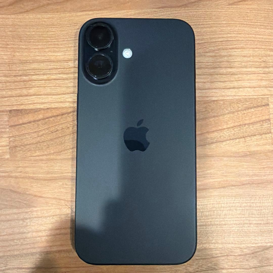 iPhone 16 128GB ブラック