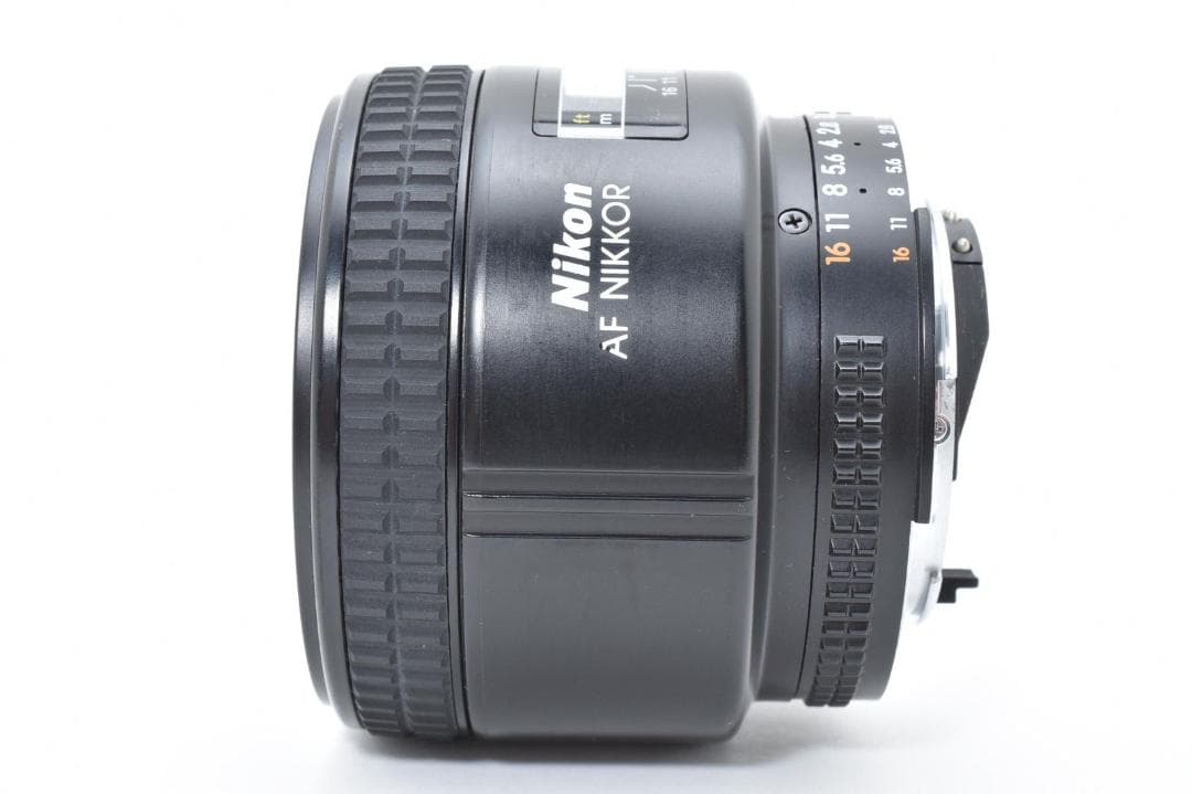 【美品】 NIKON AF Nikkor 85mm f/1.8D 単焦点レンズ