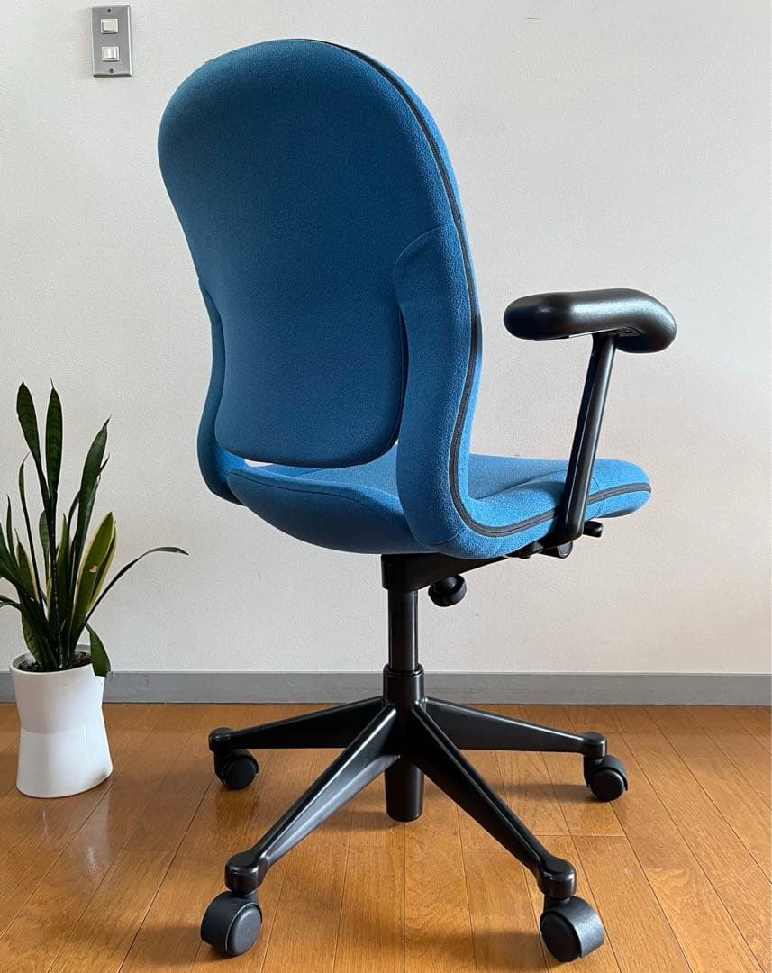 Herman Miller ハーマンミラー エクア2 チェア 名作椅子 - メルカリ