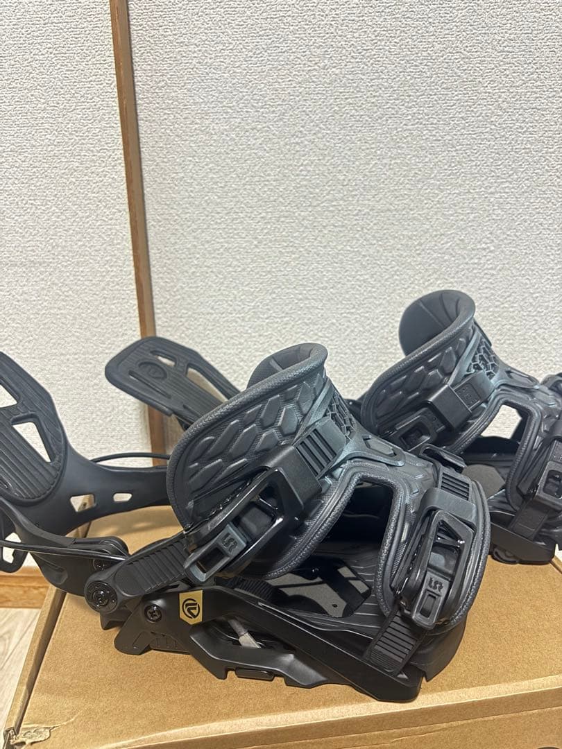 yoshiさん専用【美品】【保証書付き】Flow fuse ビンディング - メルカリ