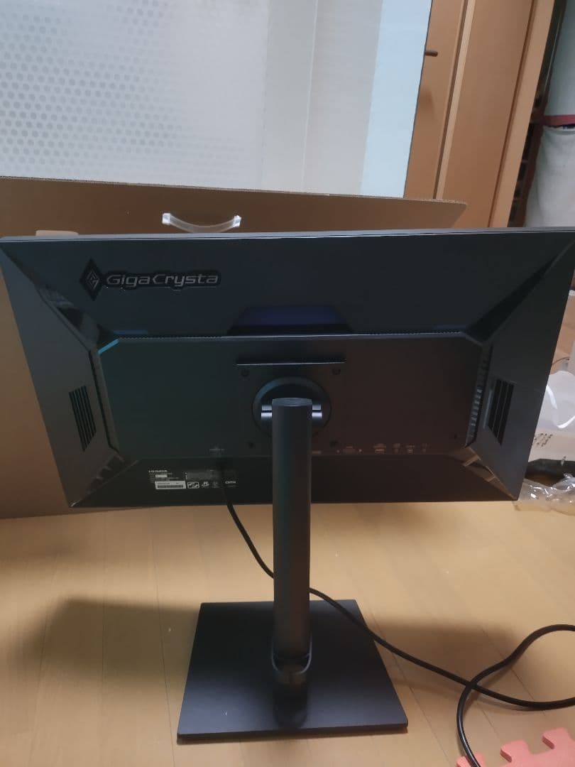 GigaCrysta モニター 本体