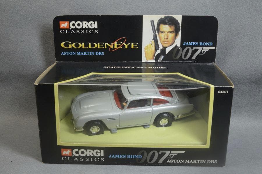 【貴重】アストンマーチン DB5 007 ボンドカー コーギー Amazon | コーギー 1/43 アストンマーチン DB5 シルバー ボンドカー
