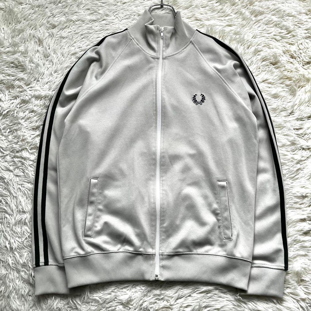 フレッドペリー トラックジャケット ジャージ 90s ポルトガル製 ライトグレー フレッドペリー トラックジャケット ジャージ 90s ポルトガル製 ライト