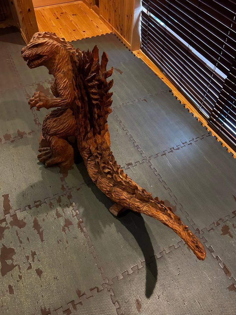 木彫り ゴジラ - メルカリ