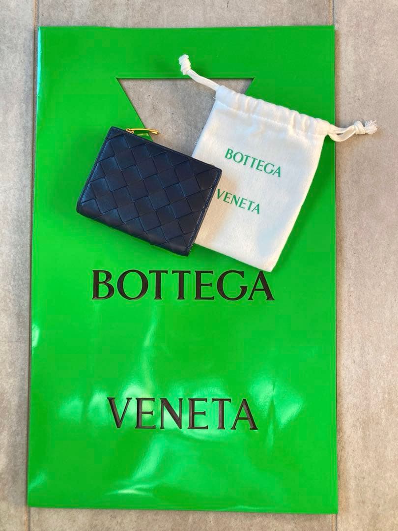 【美品】　Bottega Veneta スモール イントレチャート ウォレット イントレチャート スモール 二つ折りウォレット のために ウィメンズ