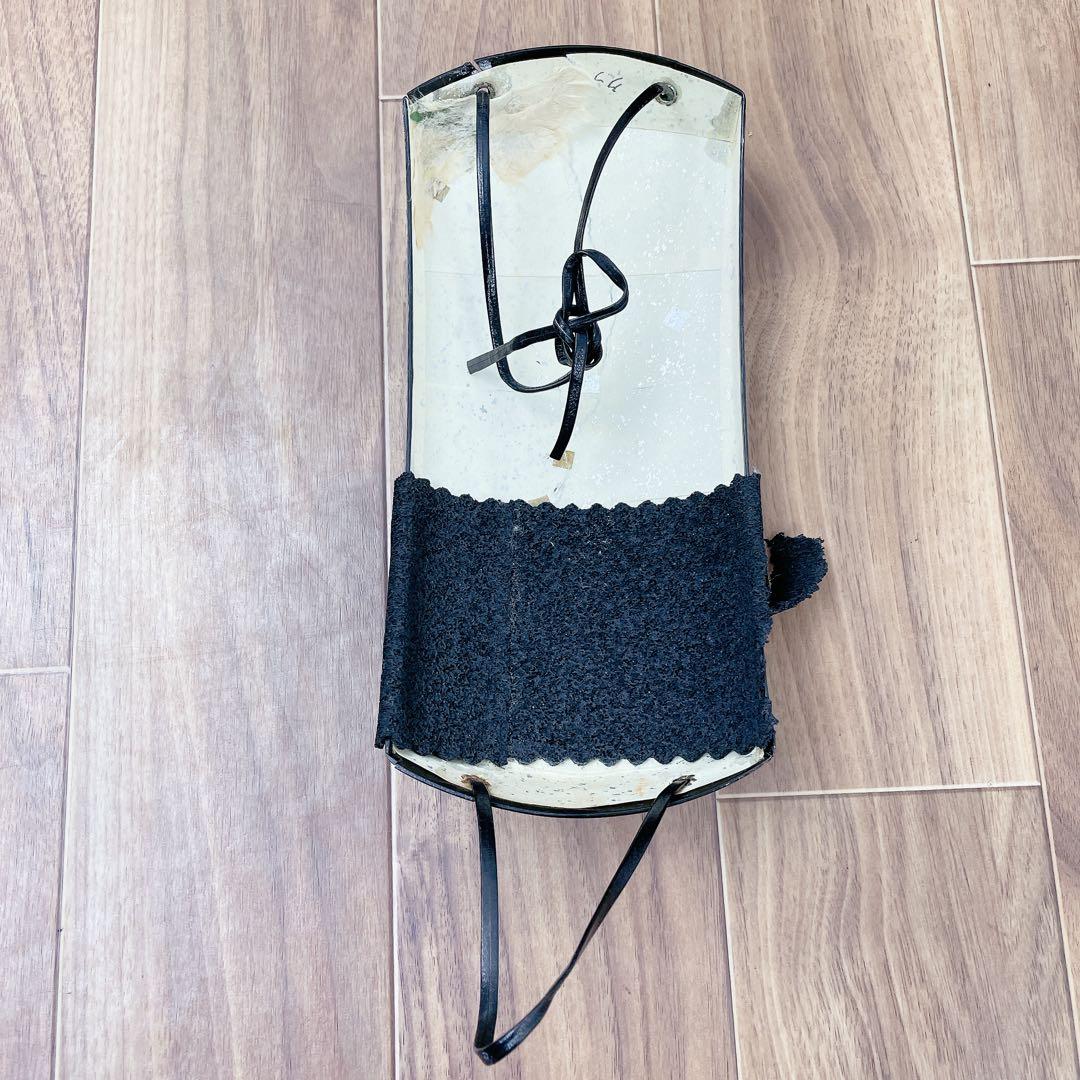 津軽三味線 太棹 段違い二本溝 東さわり トチ紅木 綾杉彫り - メルカリ