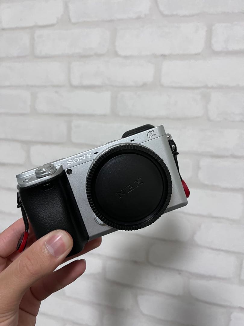 【値下げ可】SONY α6400 ミラーレス一眼カメラ 本体のみ【箱付き】 レンタル] ソニー α6400 ボディ ミラーレス一眼 - Rentio[レンティオ]
