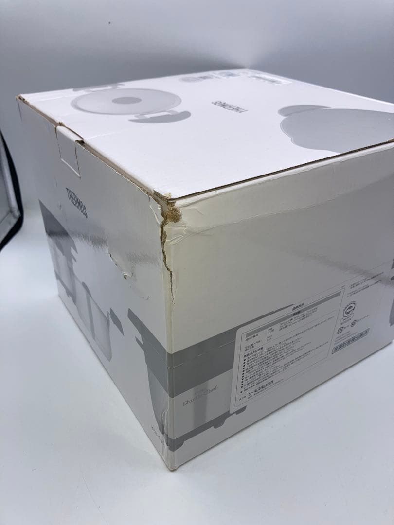 新品　THERMOS シャトルシェフ 1.6L KBB-1601 オールホワイト