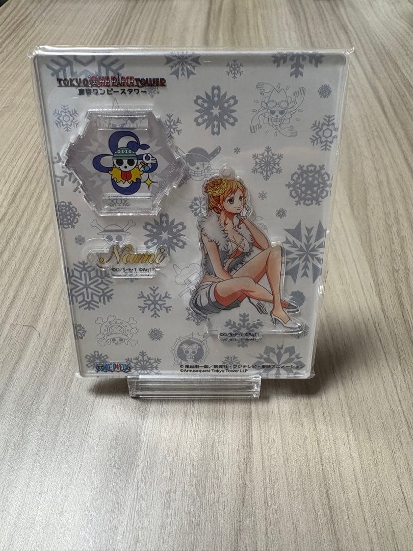東京ワンピースタワー限定 アクリルスタンドチャーム WINTER ナミ