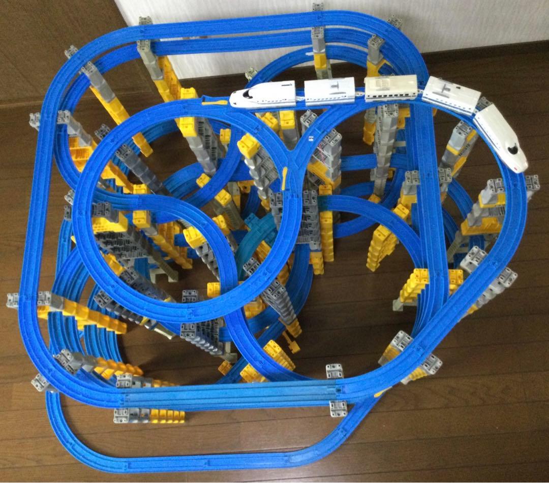 プラレール線路 立体タワーレイアウト - メルカリ