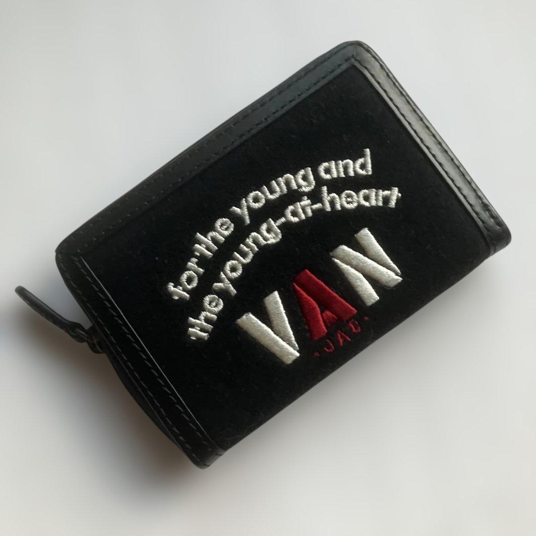 ☆VAN JAC ヴァンヂャケット 定番アーチロゴ刺繍 ミニウオレット ブラック