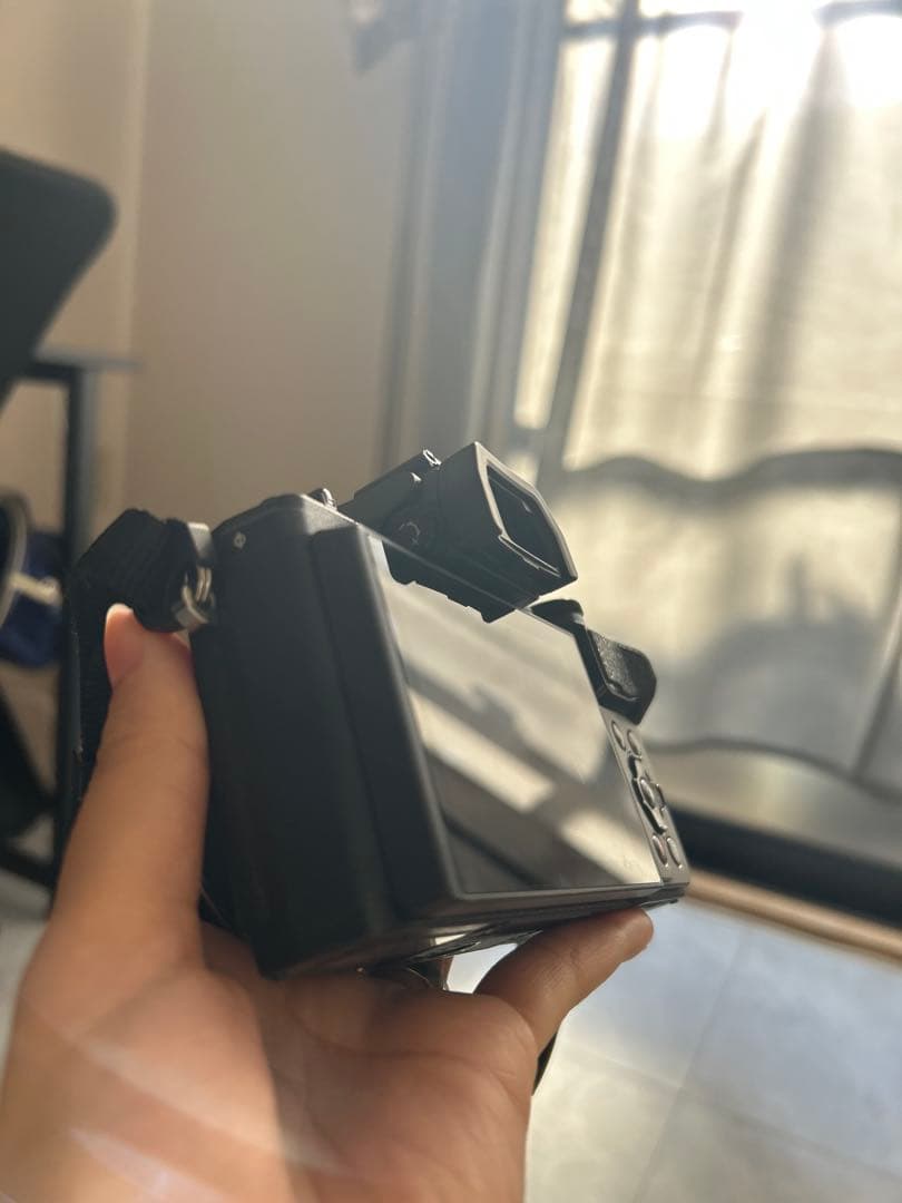 【OLYMPUS OM-D E-M10 MarkⅢ】美品・シャッター数631回