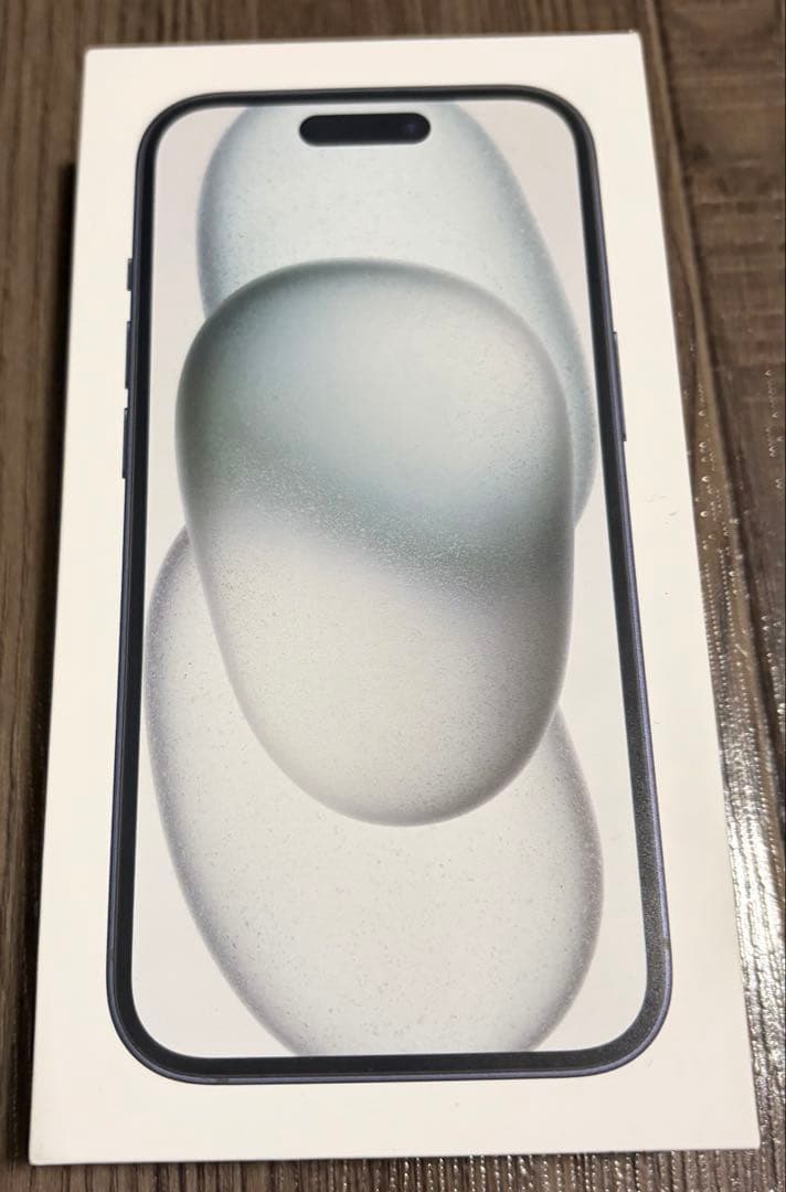 iPhone15 Apple SIMフリー本体128GB+米軍規格ケース付き