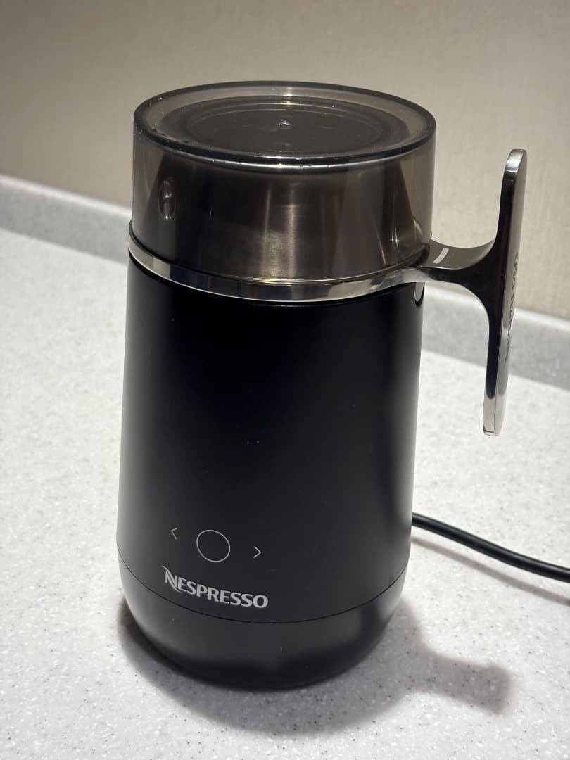 中古品　NESPRESSO　エアロチーノバリスタ