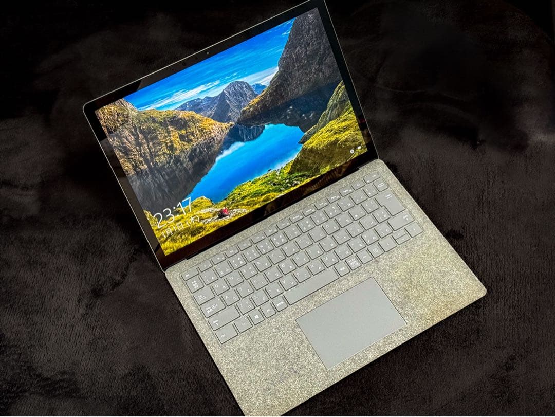 【美品】Surface Laptop (i5-7200U,4GB,128GB)