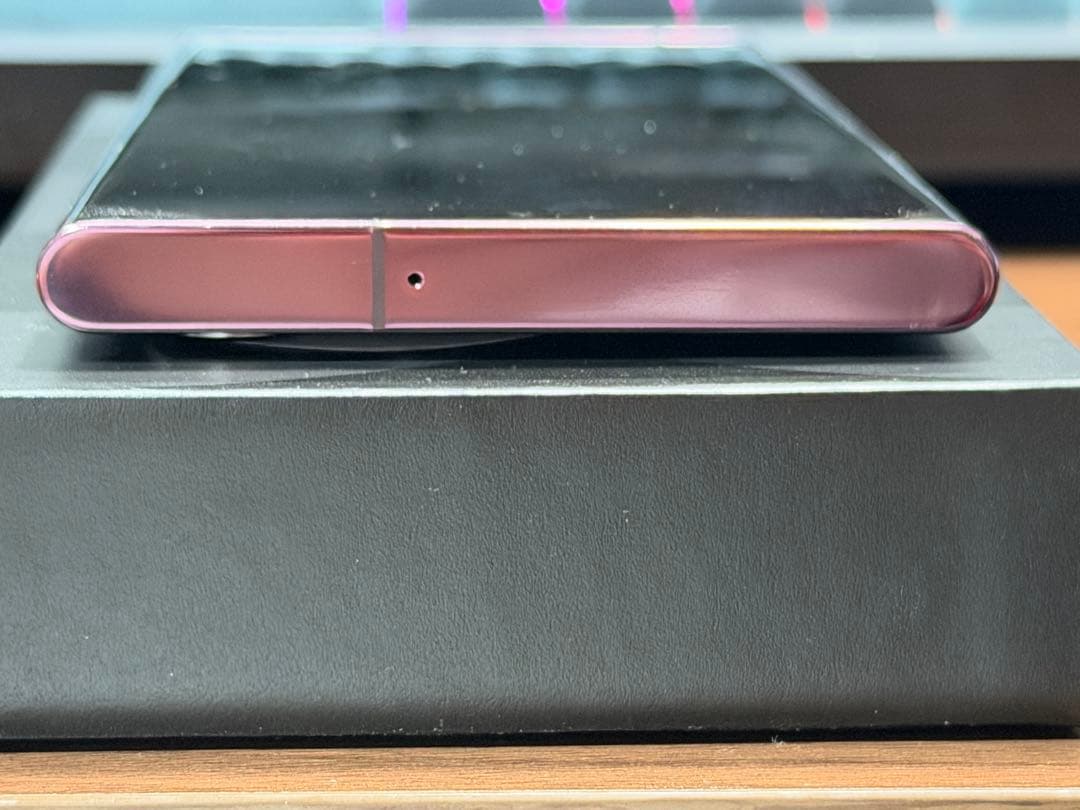 サムスン Galaxy S22 Ultra 512GB香港版SIMフリーおまけ付