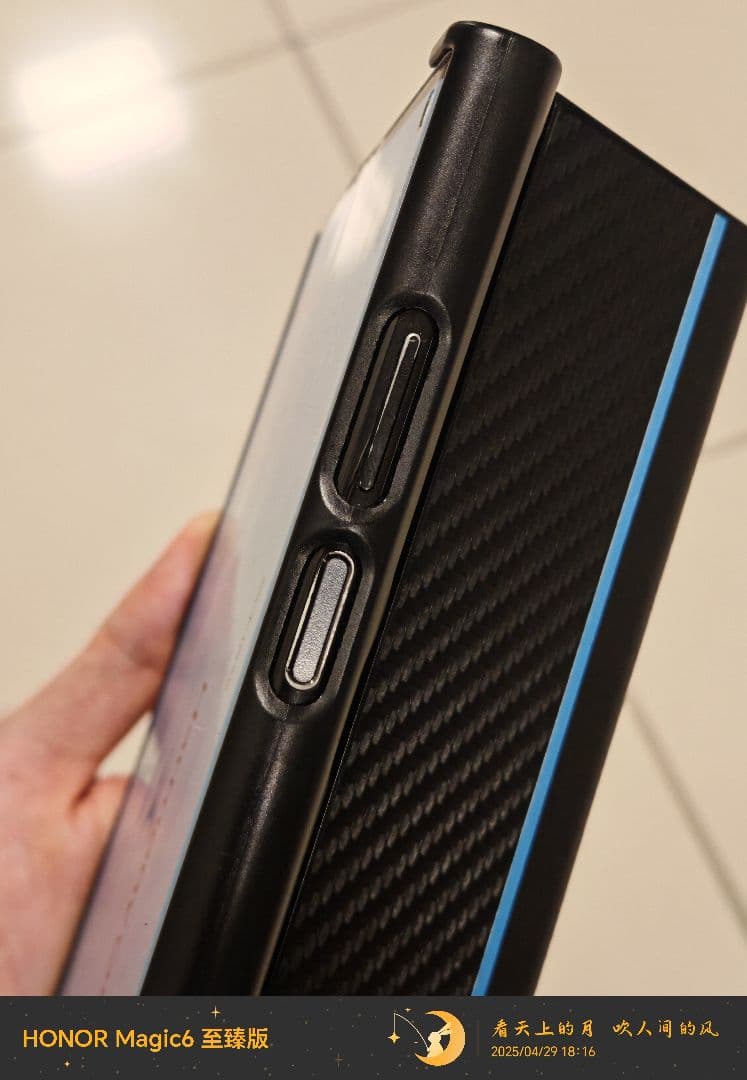 HUAWEI Mate Xs2 ディスプレイ、ヒンジ異常なし