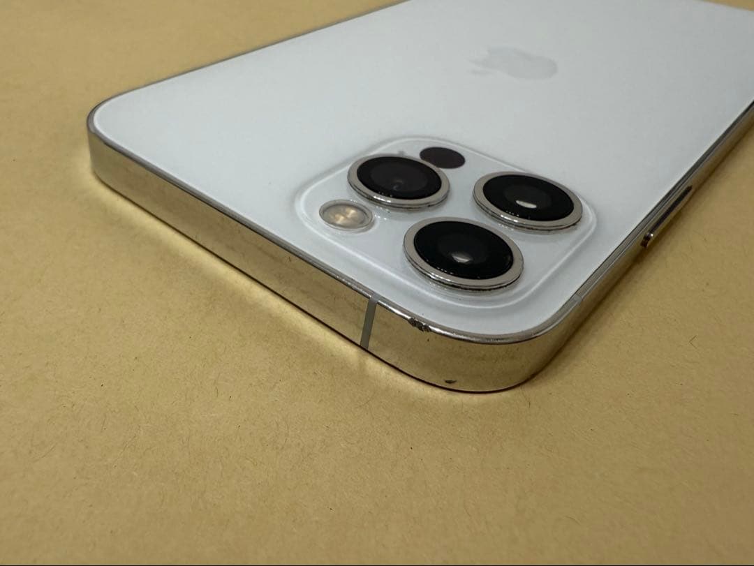 値下げ Apple iPhone 12 Pro 256GB シルバー 本体