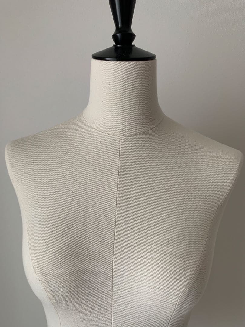 七彩 N-VALUE 女性用トルソー 布製 ブラックスタンド NANASAI - メルカリ