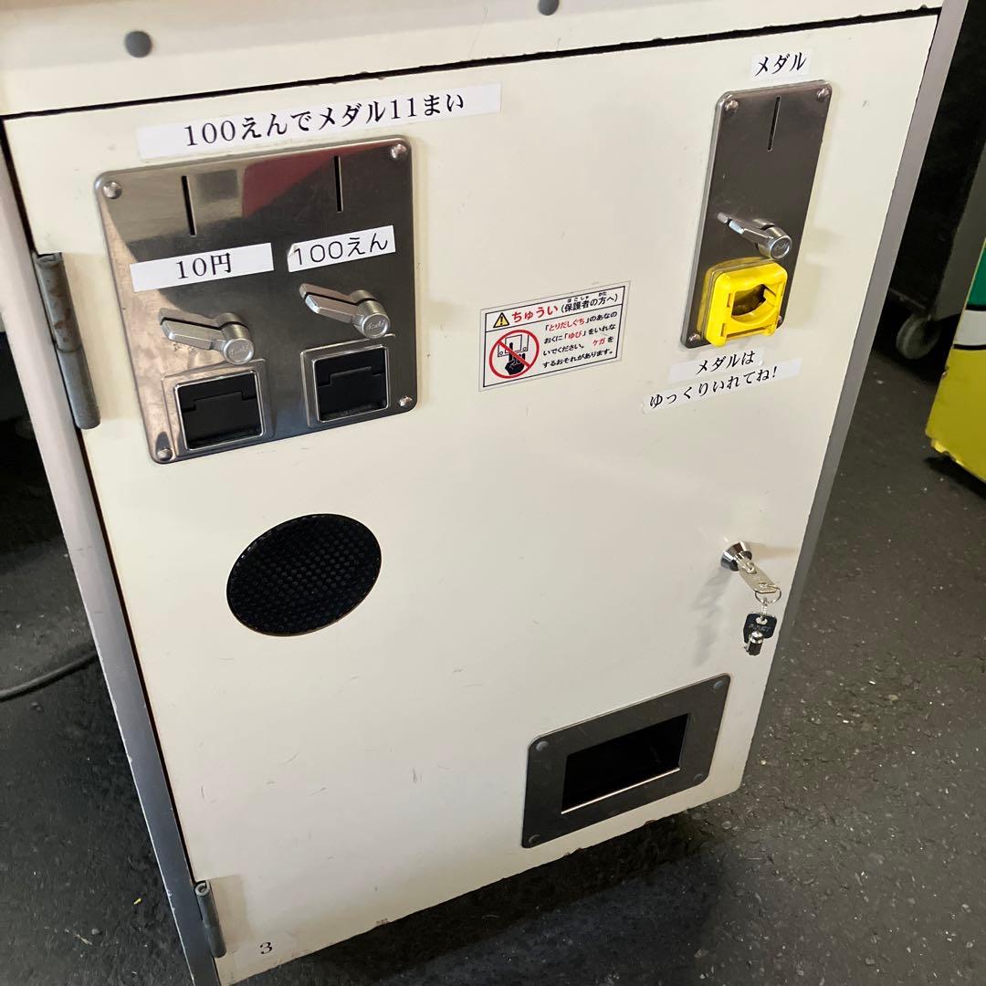 良品】メダルゲーム機本体 KONAMI つりっ子ペン太 筐体 動作確認済み