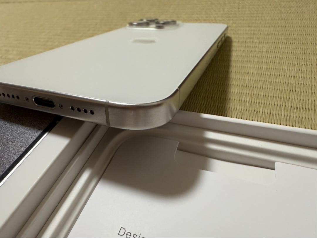 【まるす】【画面割れ】iPhone 15 Pro Max 256GB