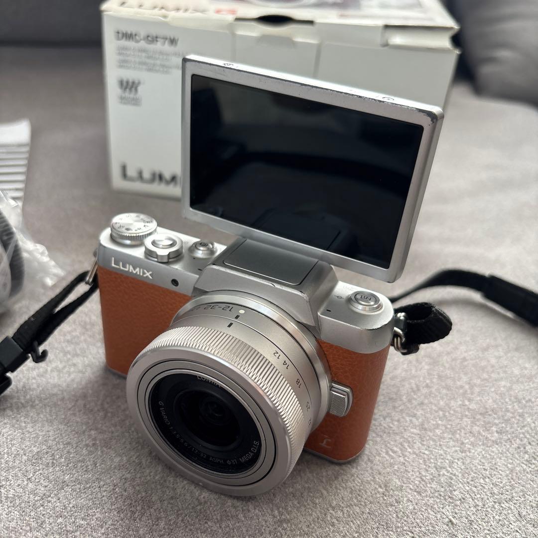 美品 LUMIX DMC-GF7Wミラーレス一眼 ブラウン