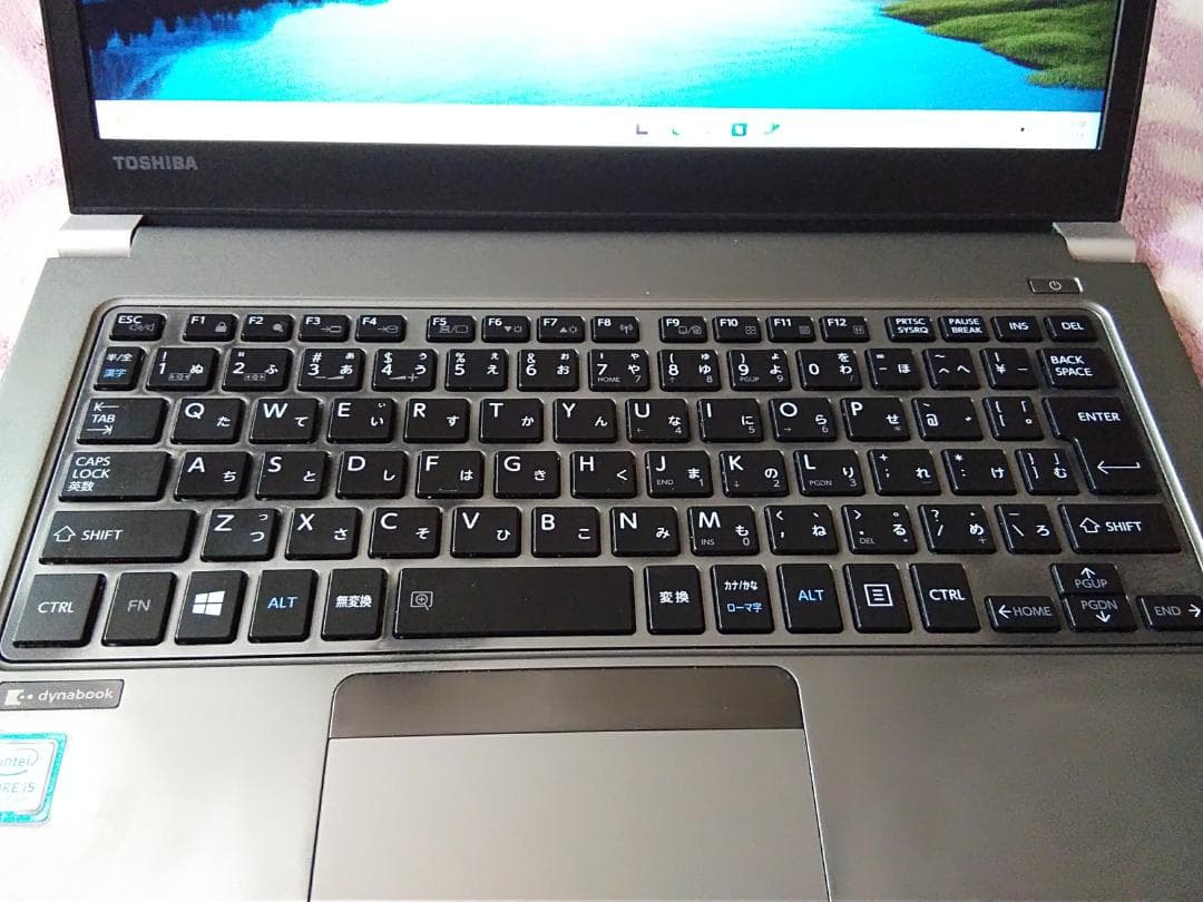 東芝　R63/M　i5-第8世代8250U　16GB　SSD256GB