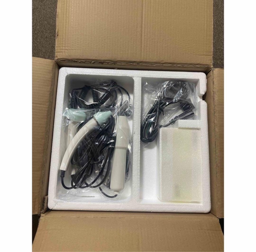 【新品未使用】3機能複合機　美顔器・超音波・イオン導入・高周波