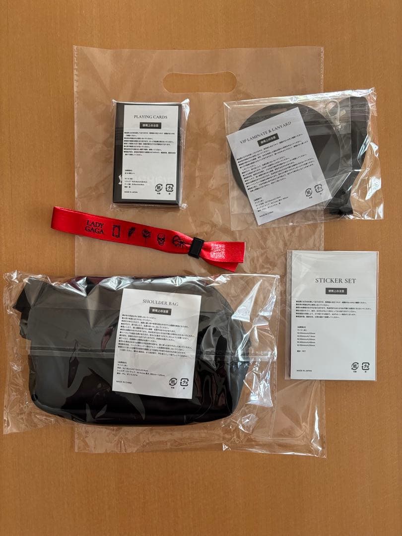 レディーガガ VIPグッズ - メルカリ