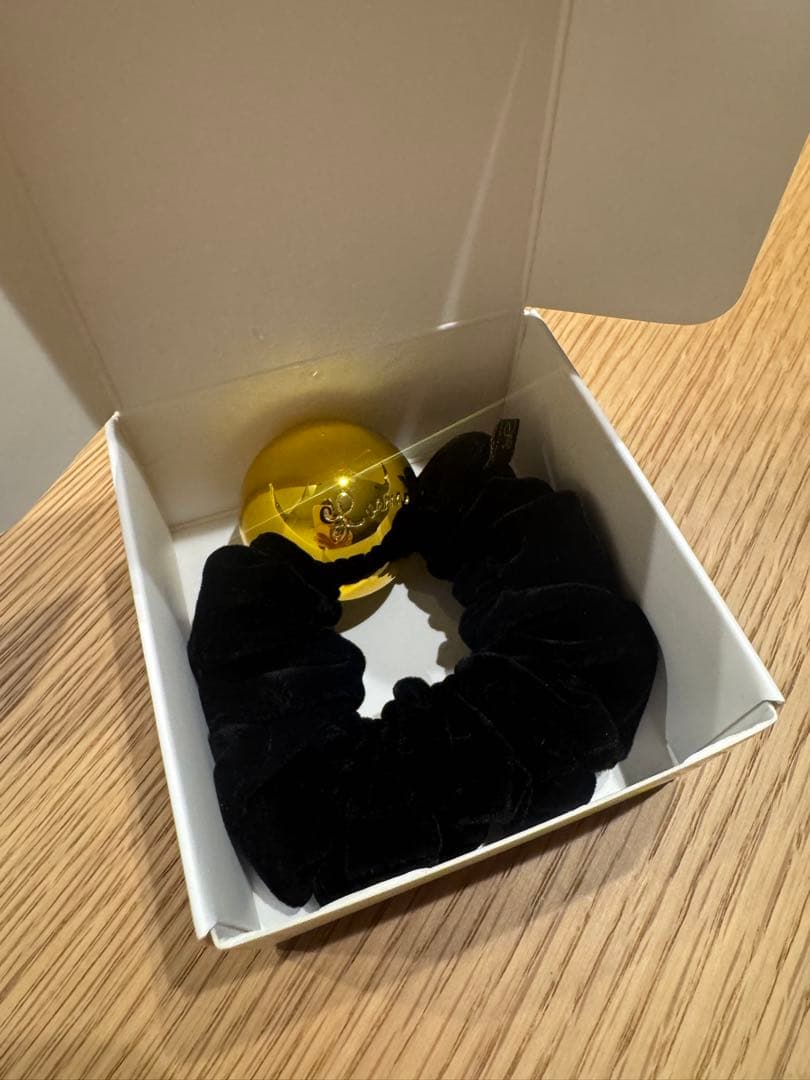 【新品 未使用】LOEM TOKYO ブラックmoon シュシュ LOEM TOKYO ロエムトウキョウ ブラックmoon シュシュ - メルカリ