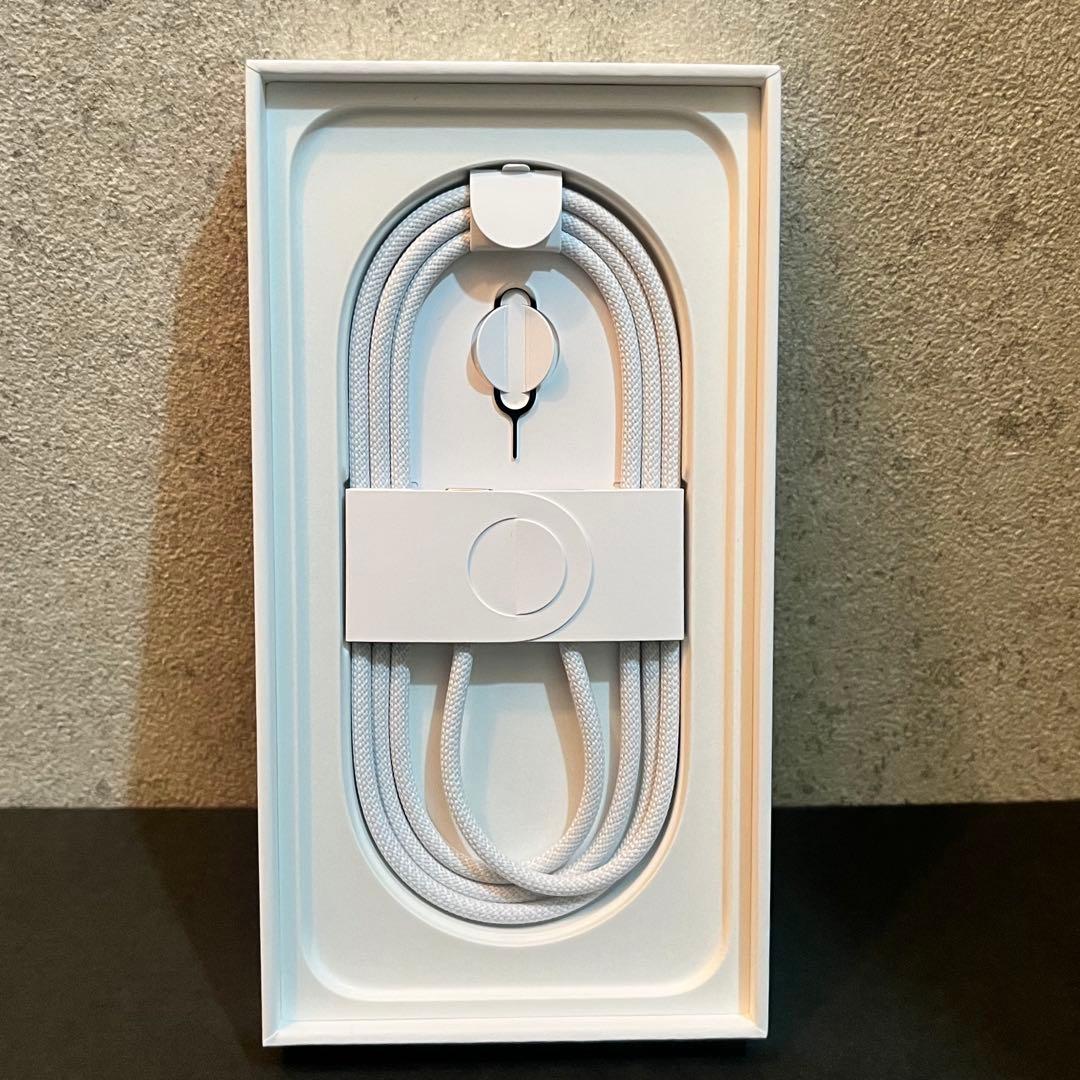 iPhone16e 本体 新品未使用 ブラック 128GB