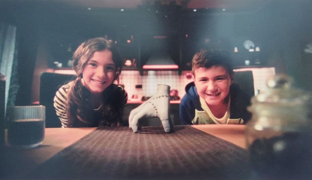 動く】ラジコン ウェンズデー アダムス シング アダムスファミリー